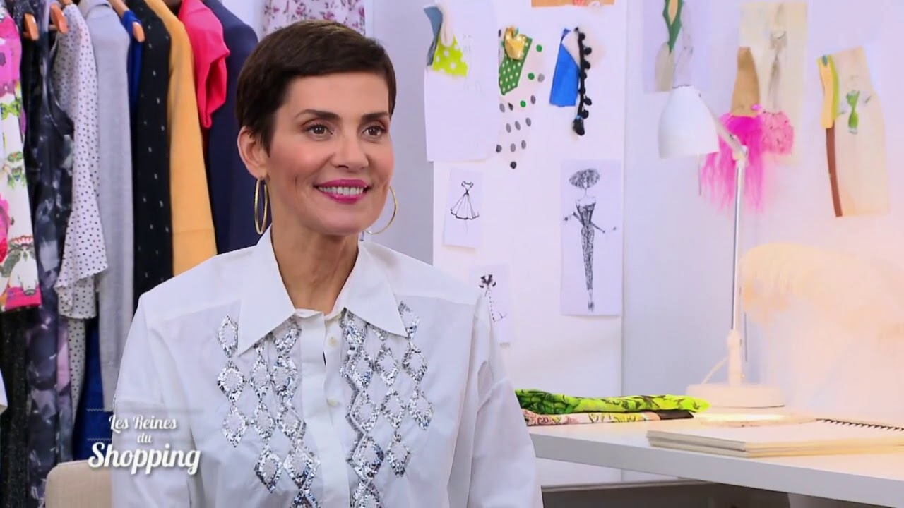 LES REINES DU SHOPPING-- Stylée avec un pantalon noir journee 2
