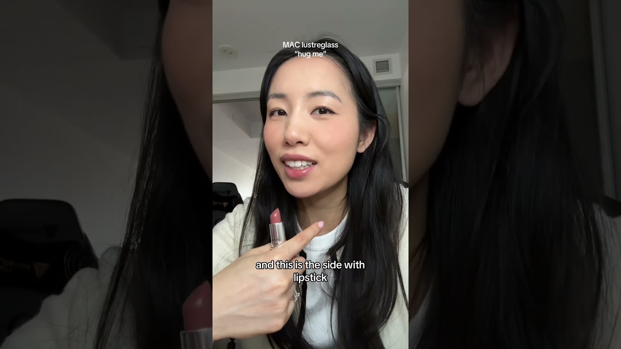 Вирусная помада MAC в азиатских социальных сетях @maccosmetics
