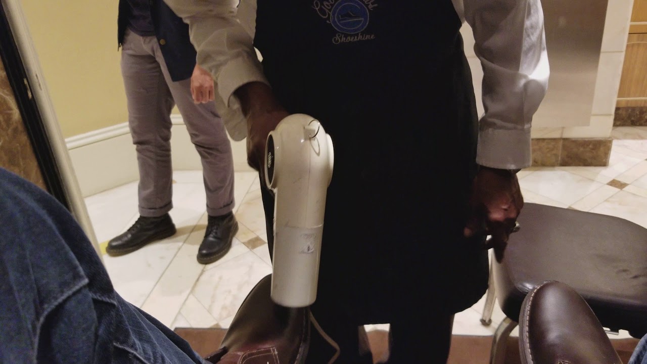 Shoe Shine @ The Bellagio Hotel and Casino restroom, ASMR