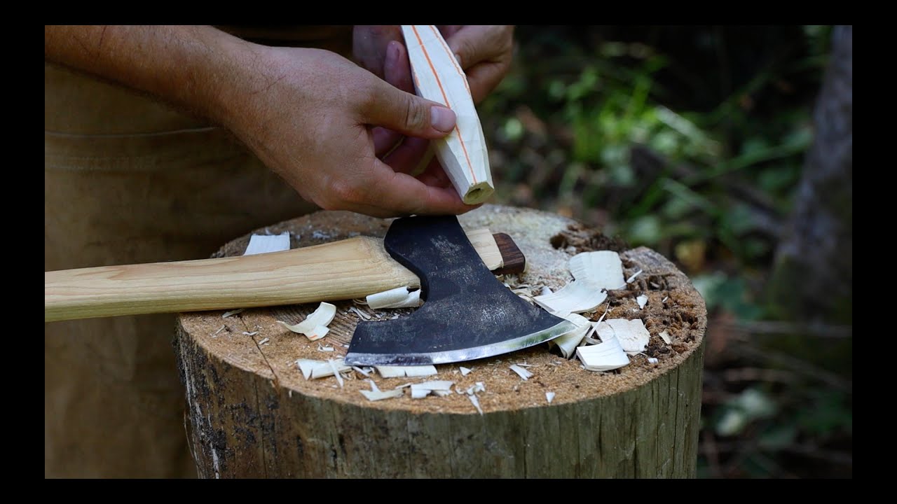 Carving a Knife Handle