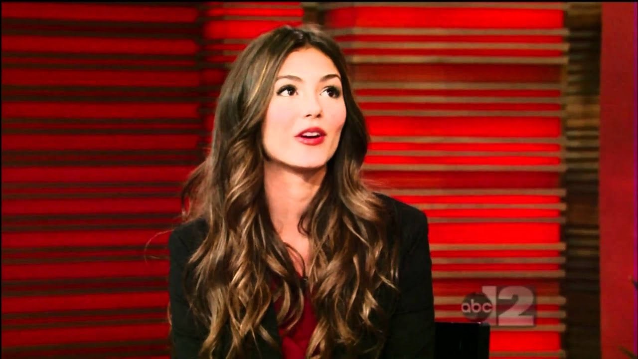 Victoria Justice On Live With Regis & Kelly 09/27/2010
