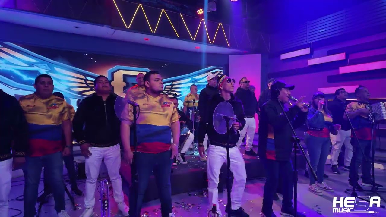 Los Caminos de la Vida - Javier Lopez FT Paco Silva ( en vivo Gruperisimo )