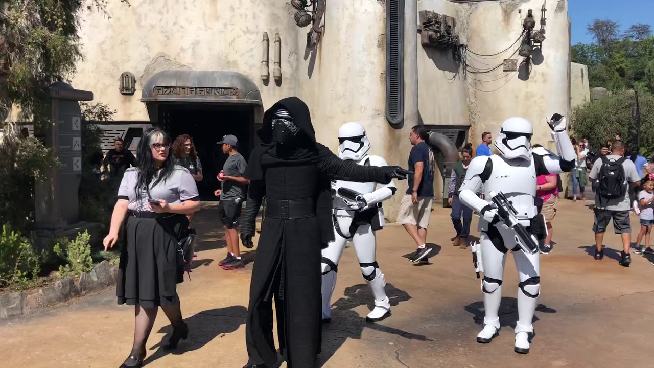 Kylo Ren at Black Spire Outpost