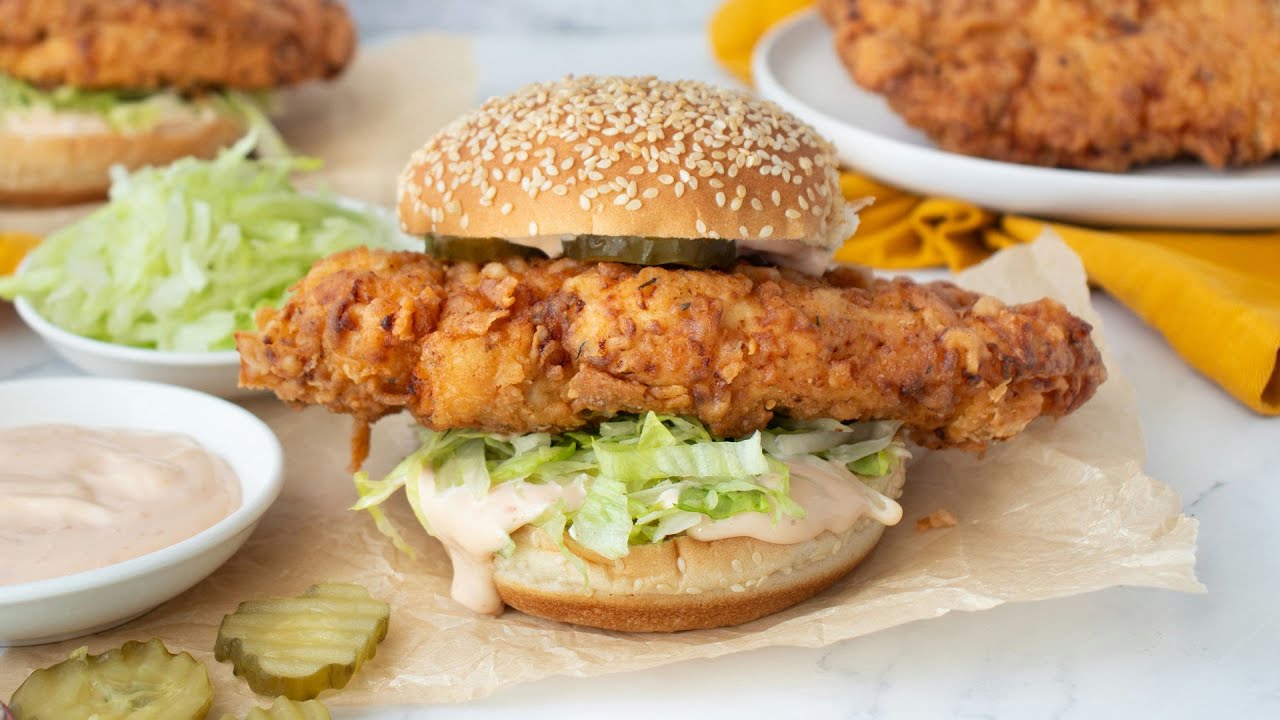 Recreate KFC&rsquo;s Iconic Spicy Zinger Sandwich Without Leaving Home
