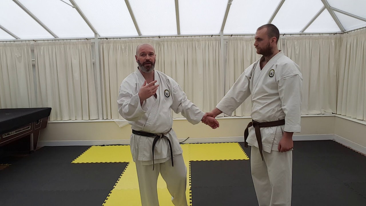 Soto uke bunkai(4)