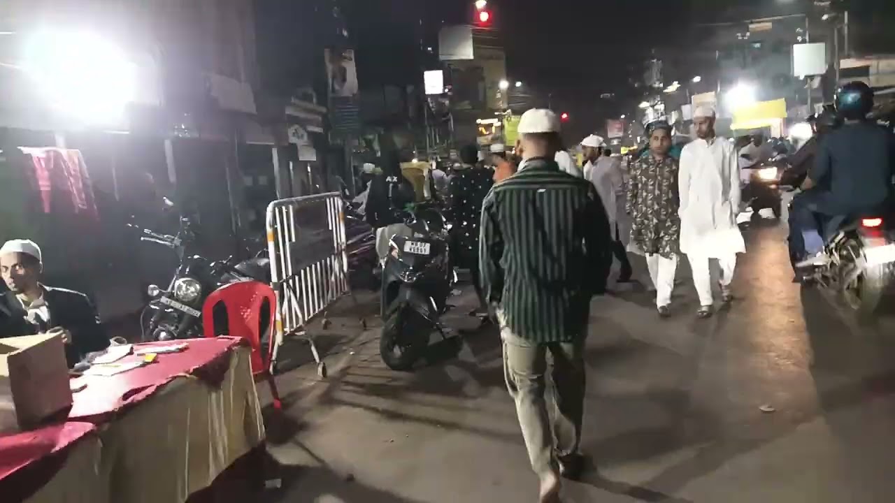 Kolkata 💐 raat me sehri ka saman kharidte log