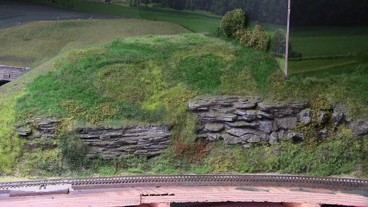 Model Railroad Update 57- Scenic ground cover & details