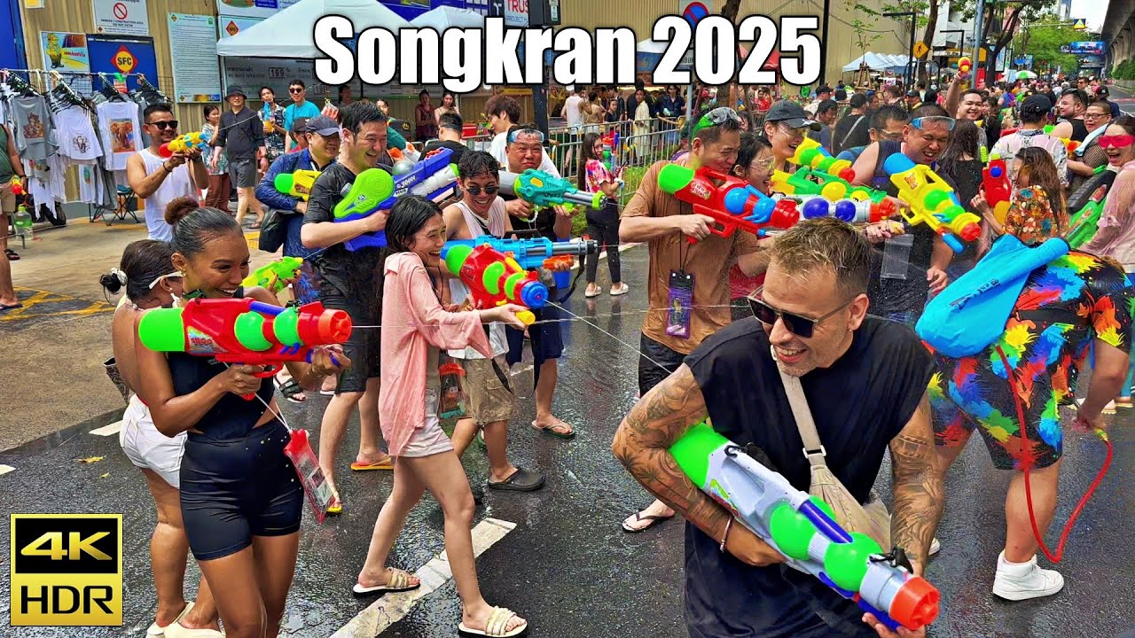 🇹🇭 Songkran 2025 - INSANE Water Fight in Silom and Siam Square in Bangkok [4K HDR]