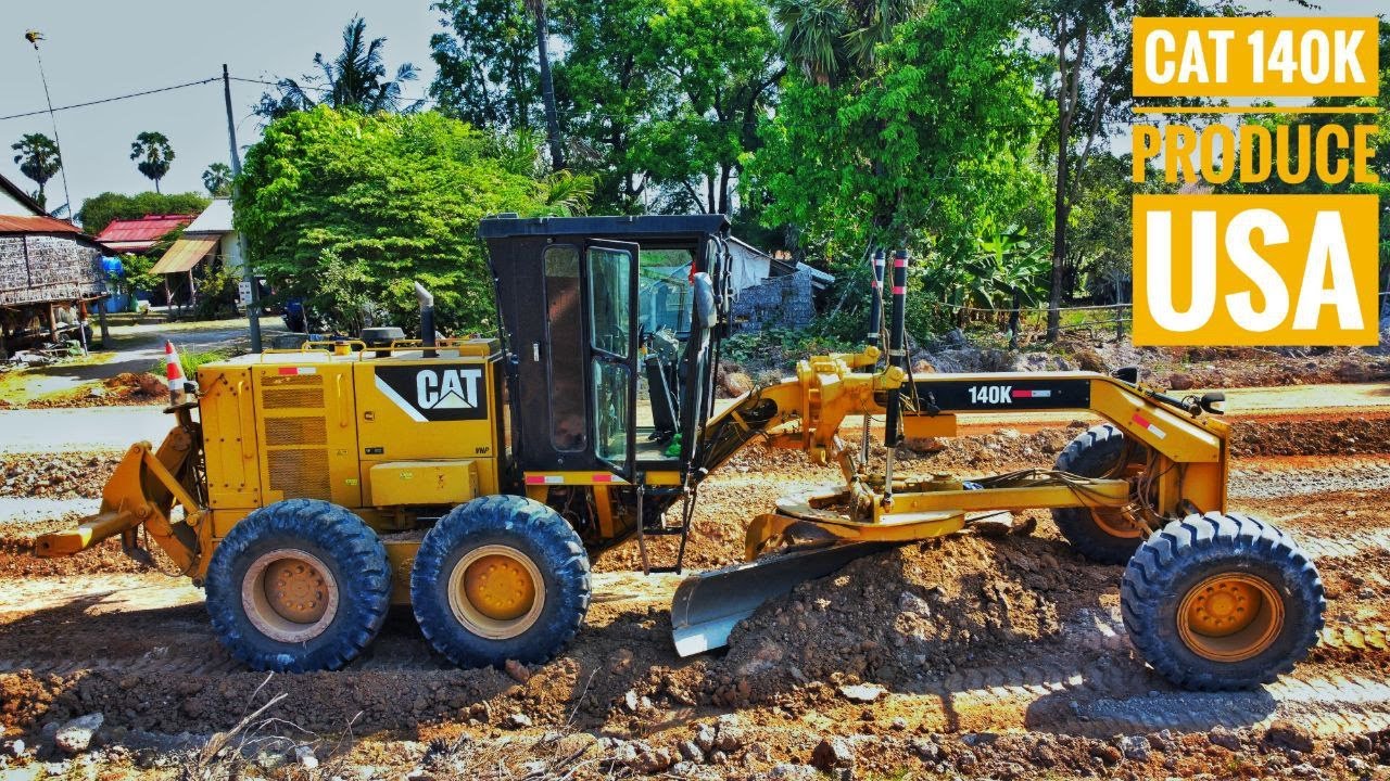OMG! CAT 140K and Roller Working Together on Road Construction