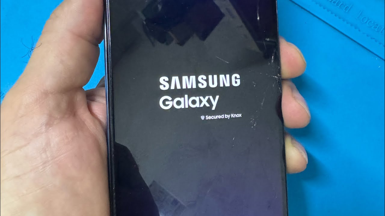 Samsung A32 se quedó en logo y reinicia y la solución era tan sencilla 😅
