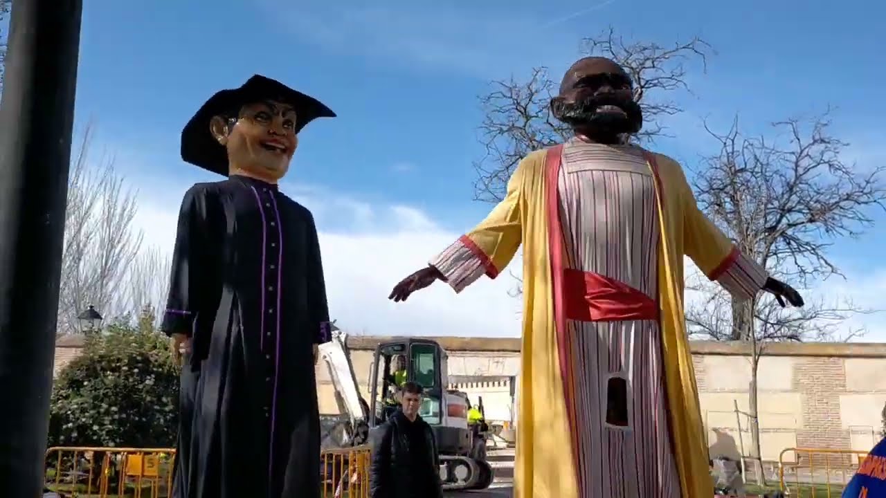 Gigantes de Alcalá de Henares en la reversión de las reliquias de los santos niños 2024 CAP 1