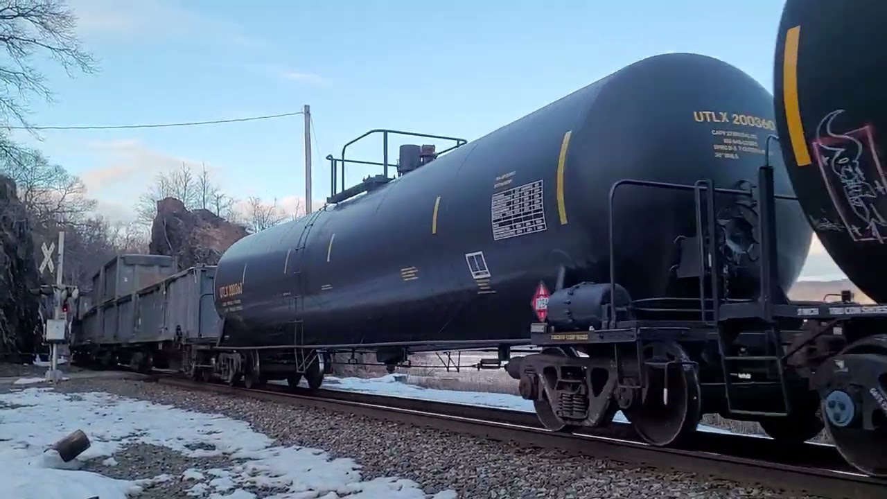 CSXT 3121