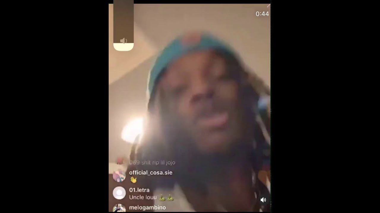 King Von fighting someone in the studio for Asian doll(end of live)