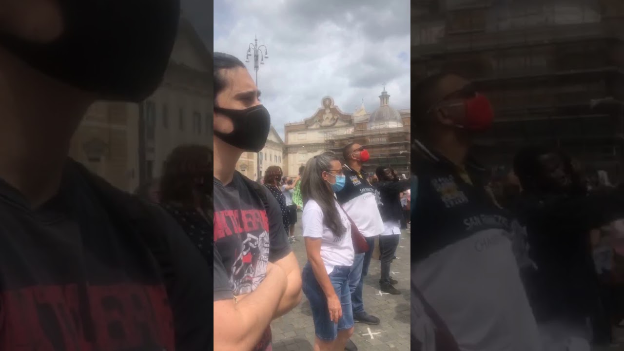 Folla in delirio a Piazza del Popolo a Roma in memoria di George Floyd. Parte Prima