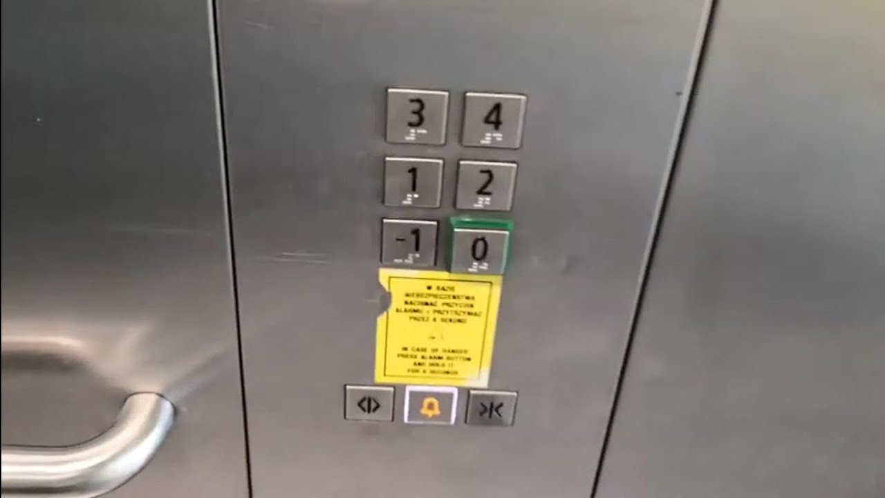 Windy Schindler w Galerii Metropolia oraz Windy Otis i Kleemann na dworcu PKP Gdańsk Wrzeszcz