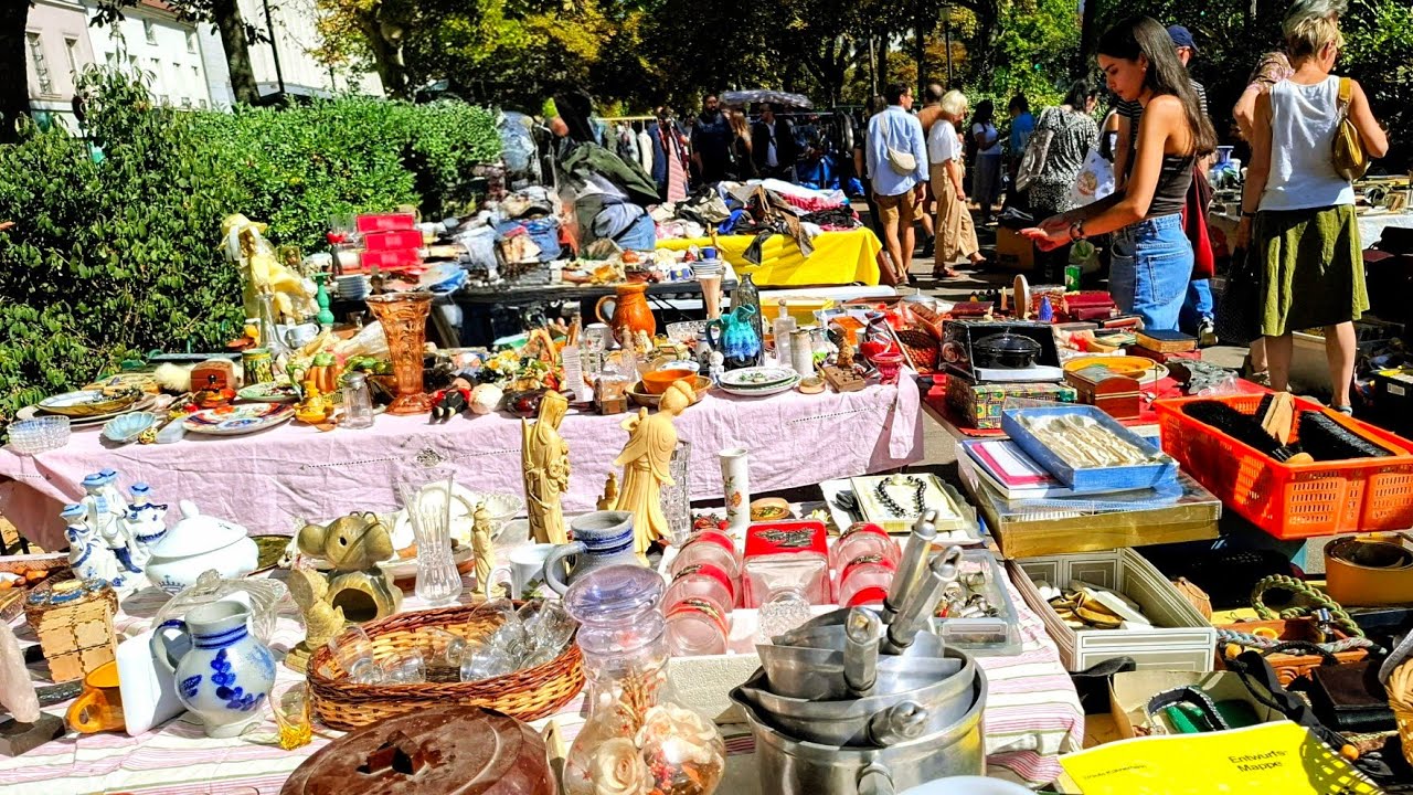 Paris France🇨🇵FLEA MARKET in PARIS🔥ANTIQUE old Things🏺CHEAP Prices💸Marchés✨️BROCANTE🪞4KHDR Thrifting