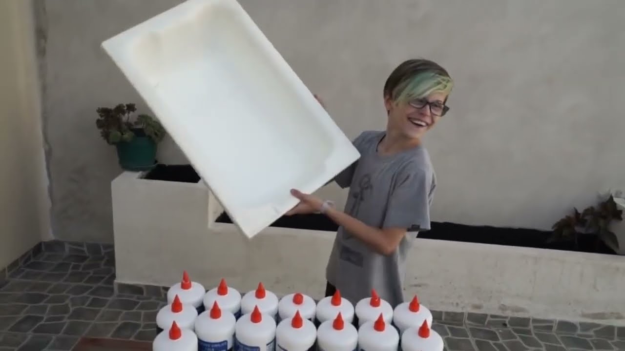 YTPH Robleis hace un slime trabado