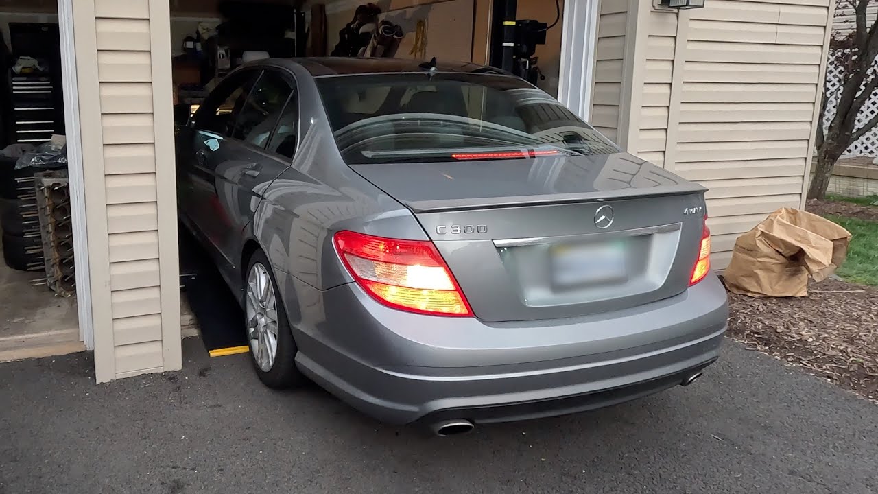 Rear Differential Fluid Change - Mercedes C300 4Matic (W204)