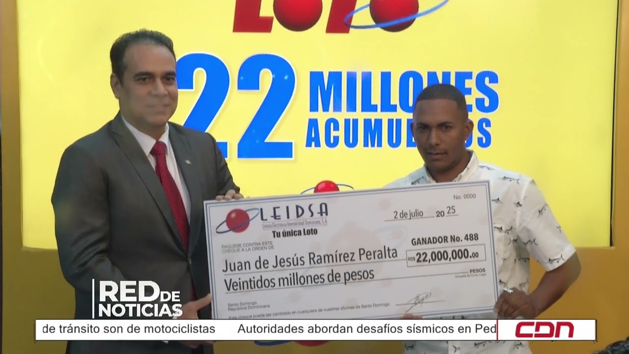 Leidsa entrega premio a ganador