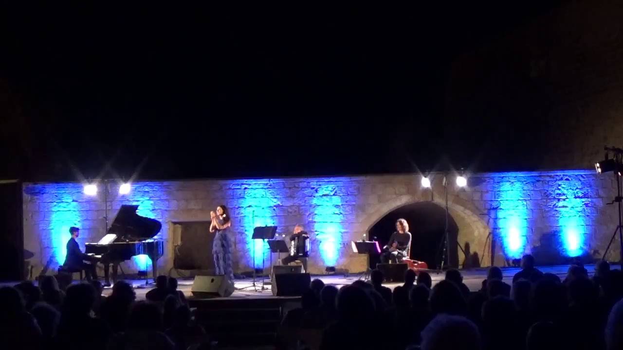&Kappa;&lambda;&epsilon;&omicron;&nu;ί&kappa;&eta; &Delta;&epsilon;&mu;ί&rho;&eta; -&Sigma;&tau;ά&theta;&eta;&sigmaf; &Sigma;&omicron;ύ&lambda;&eta;&sigmaf;-