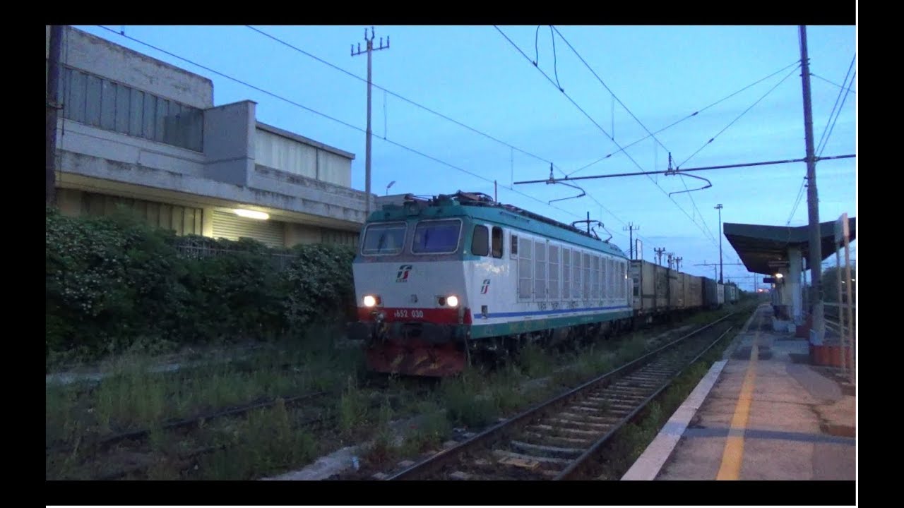La SPETTACOLARE PARTENZA della E652.030 da Pomezia!!!
