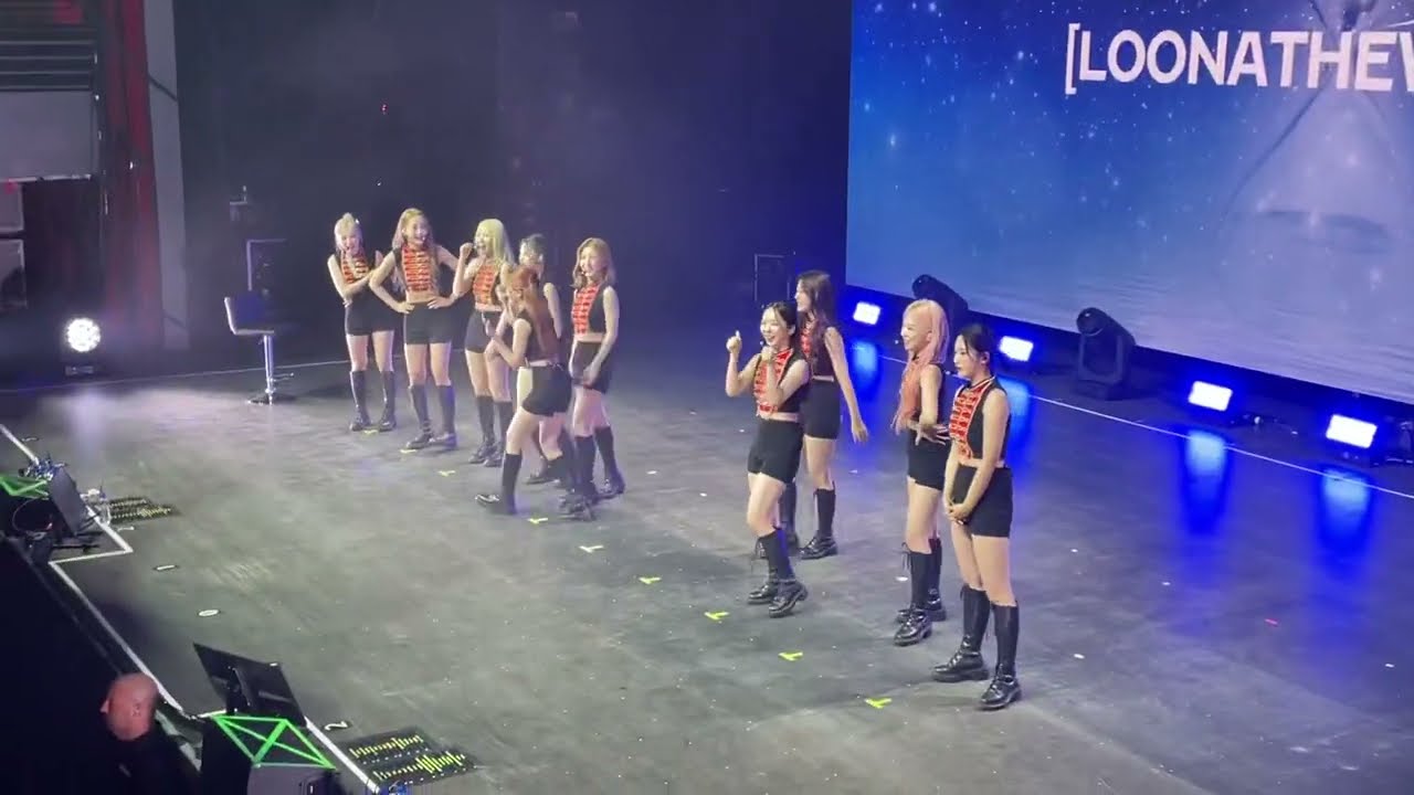 이달의 소녀 LOONA Perfect Love heart shooters fancam in Atlanta