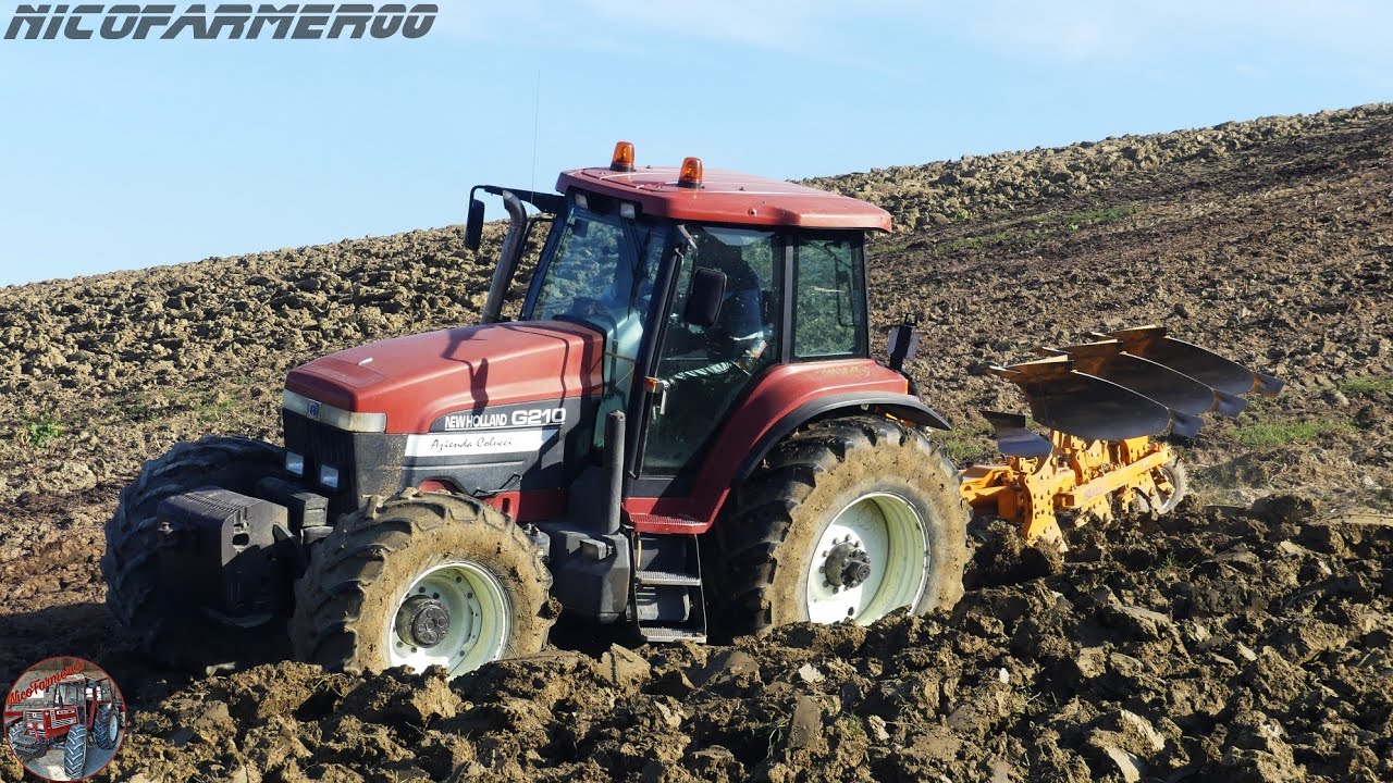 PLOWING ON CORN STALKS | NEW HOLLAND BULHER VERSATILE G210 + Three Furrows MORO RAPTOR | COLUCCI