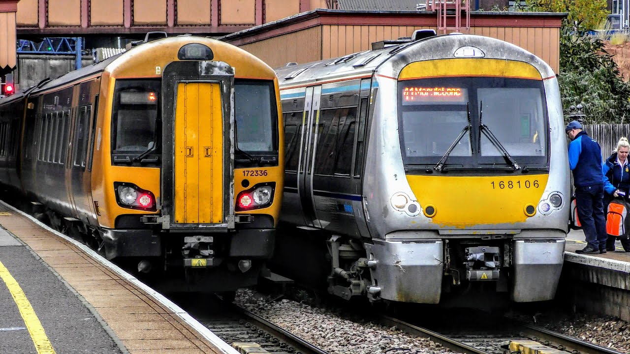 Trains at Birmingham Moor Street | 08/11/2021