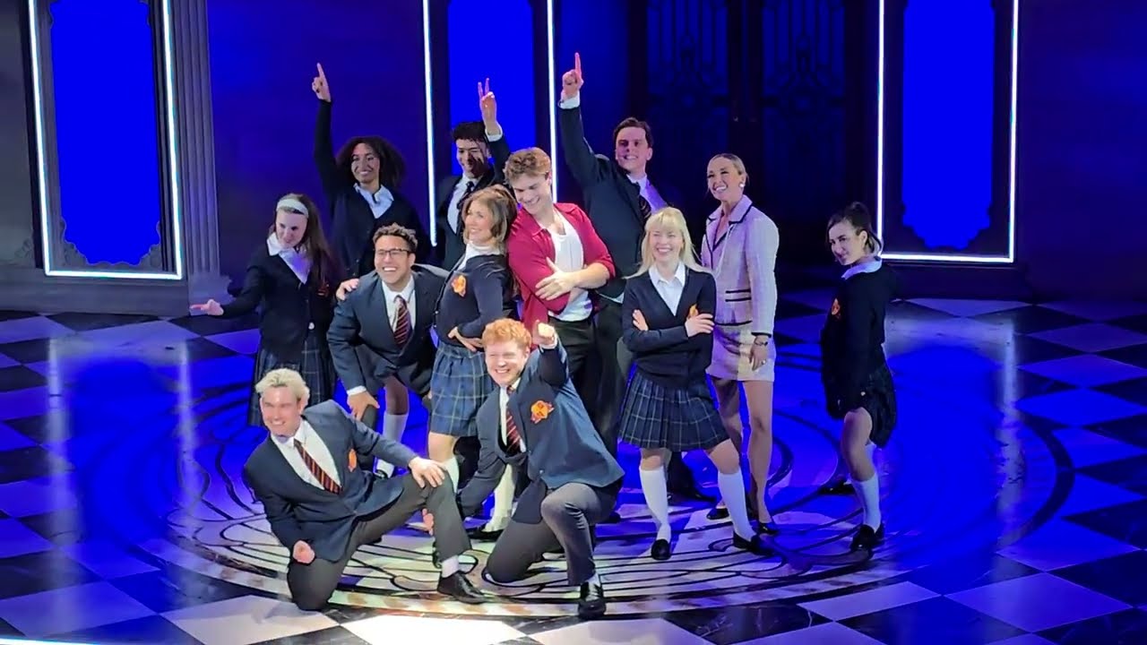 Cruel Intentions The 90's Musical Curtain Call - Palace Theatre Manchester - Fri 28th March 5pm Show