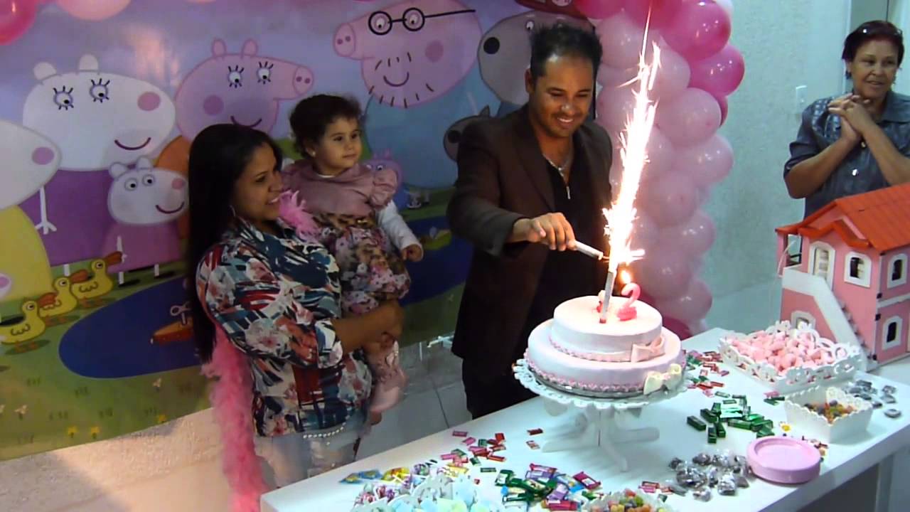 Parabéns de 2 anos da Júlia da Aline