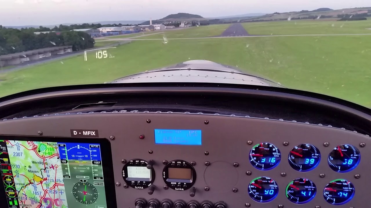Z602 Roland Aircraft Landeanflug mit Head up Display