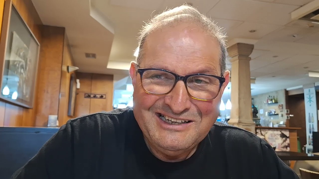 Batis Otaegi Garmendia 2-  Arantzazuko artzain eskolako zuzendari ohia.