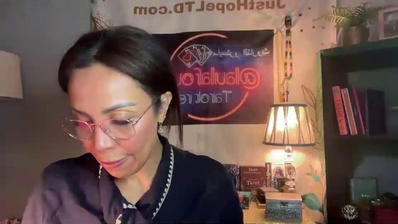 بث مباشر: قراءة تاروت ورسائل روحانية خاصة