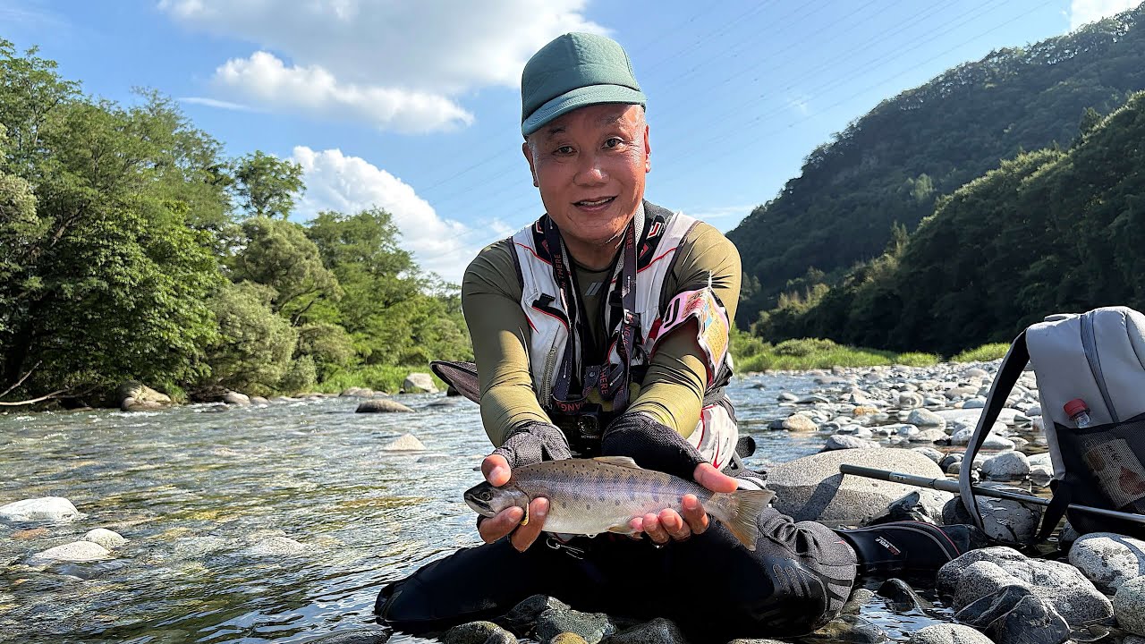 利根川本流テンカラ釣り　こんなところに潜んでいた尺ヤマメ、GO TENKARAさんと感動の釣行