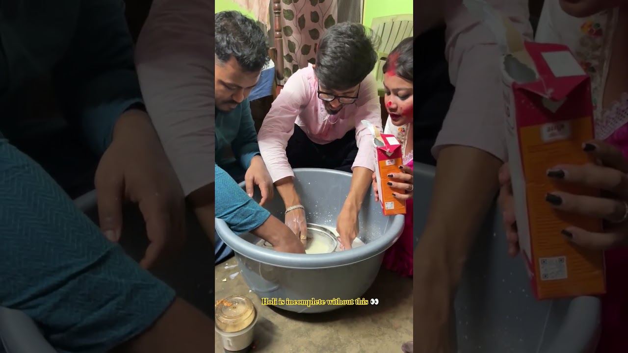 Holi is incomplete without this 👀#youtubeshorts #trending #youtubeindia #explorar #holifestival #fun