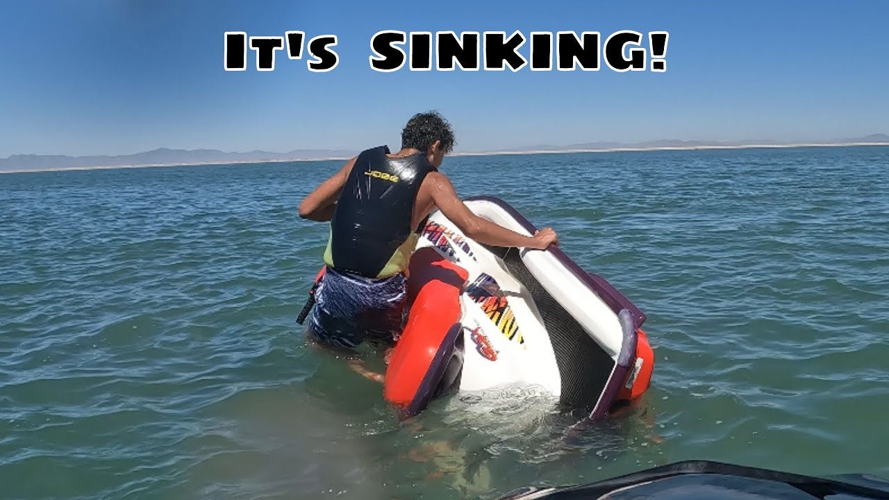 Sinking my cousins new #SeaDoo jetski in the middle of the lake!