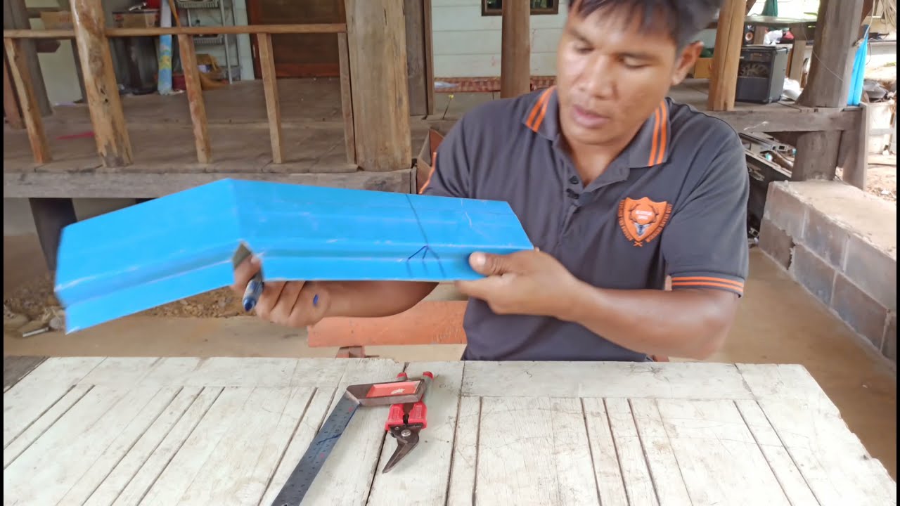 วิธีพับมุมครอบข้างแผ่นเมทัลชีทแบบระเอียด ວິທີພັບມຸມຄອບຂ້າງແຜ່ນຫຼັງຄາສັງກະສີລອນຕົງ