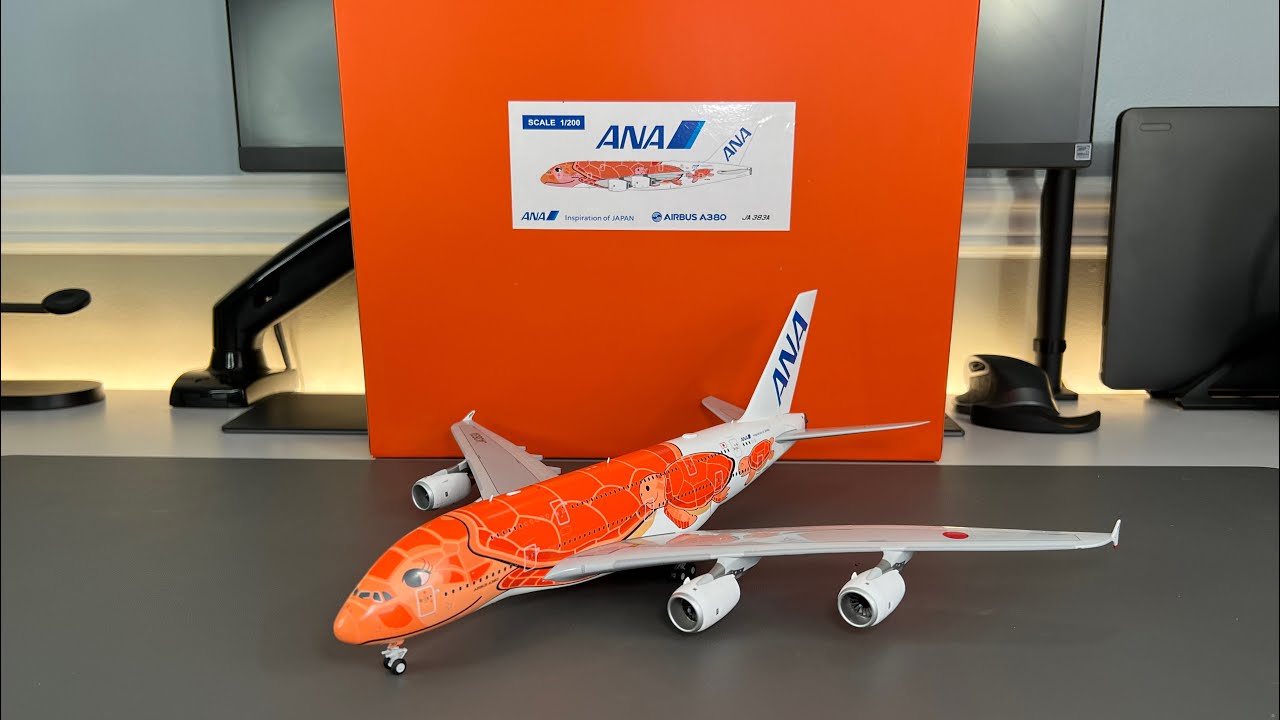 JC Wings 1:200 ANA Airlines Airbus A380 Flying Honu Ka La (Orange) Livery Unboxing