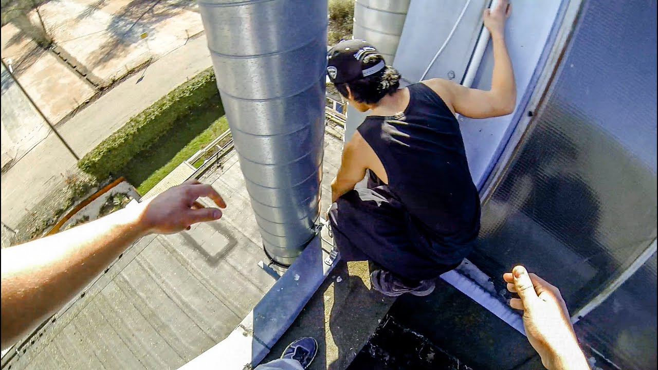 STUCK on a ROOF in the City - Parkour FAIL - GoPro HERO4
