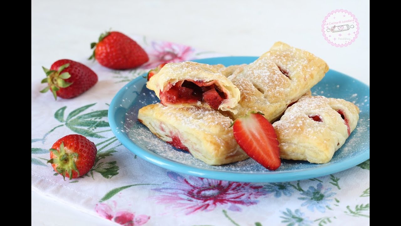 Sfogliatine con fragole e cioccolato - Un dolcetto semplice, veloce e delizioso