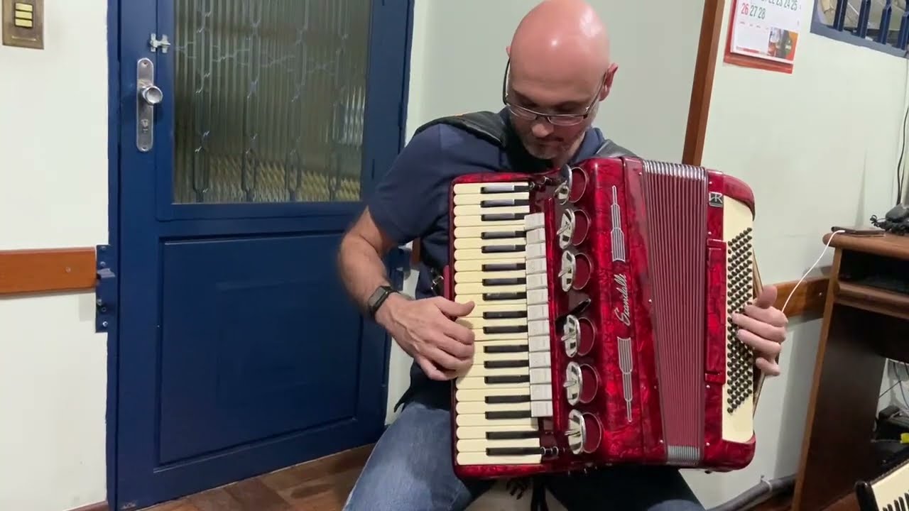 ACORDEON 120 BXS SCANDALLI POLIFÔNICA 13X6 - MADE IN ITALY (Part. EGNO VESCHI)