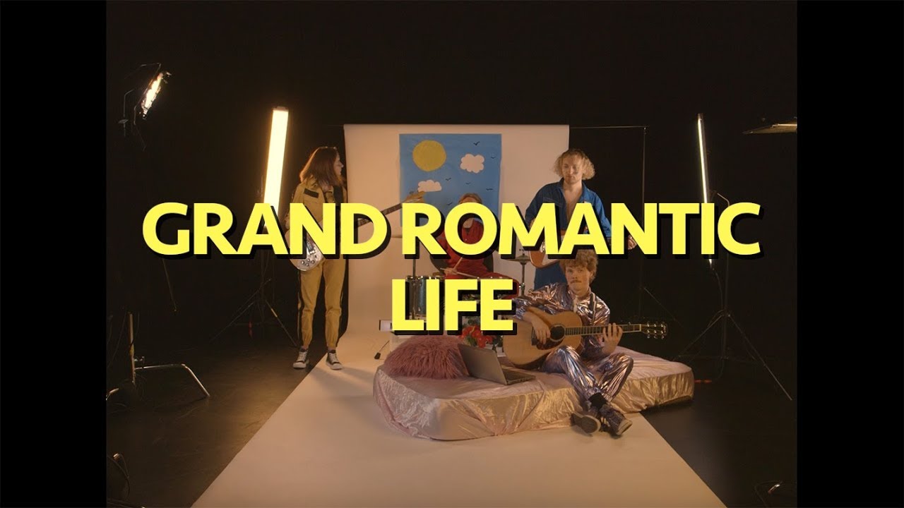 Mom Rock - Grand Romantic Life (Official Music Video)