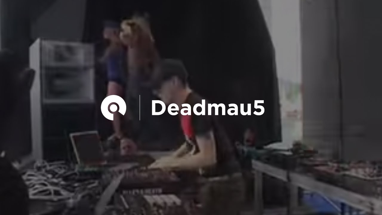 DeadMau5 Live Mix @ Space Ibiza Opening 2009 I BE-AT.TV