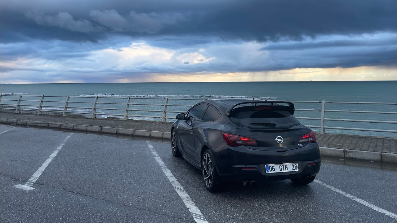 Scenic Seaside POV Drive-Opel Astra J GTC 1.4t