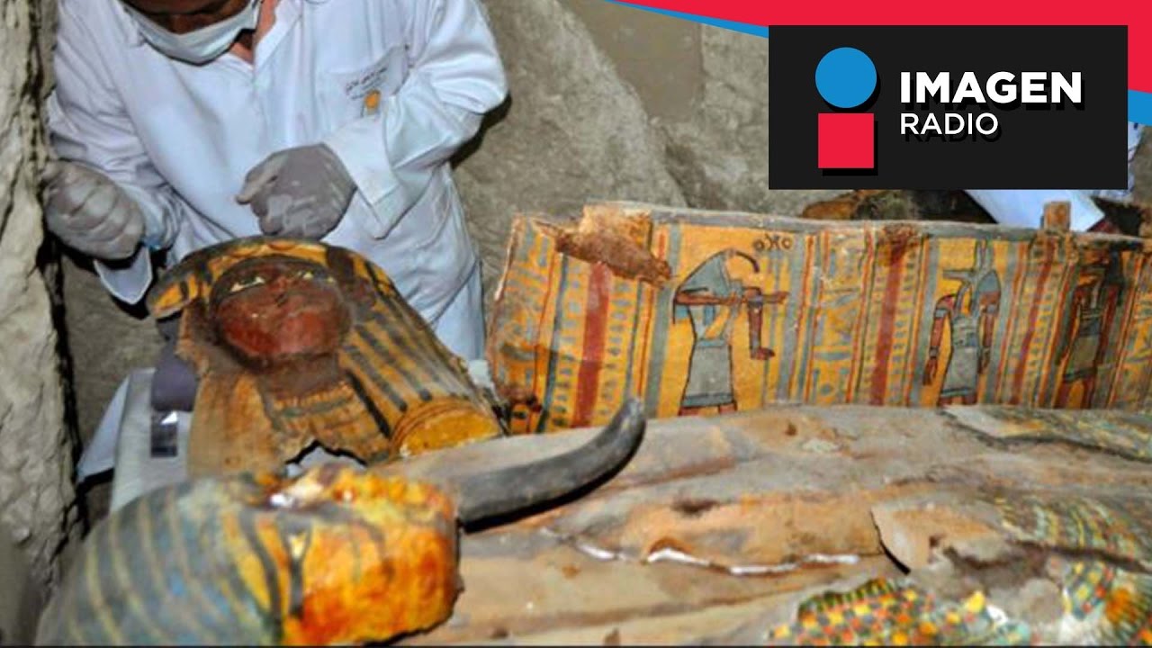 Descubren tumba intacta con ocho momias en Luxor / De Madrugada