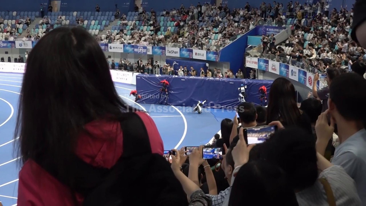 A Chinese humanoid robot sets 100-meter sprint record of 8.86 seconds
