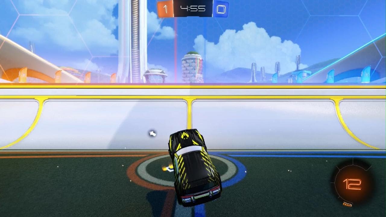 Je joue à Rocket League mais je tombe sur un bot😂😂