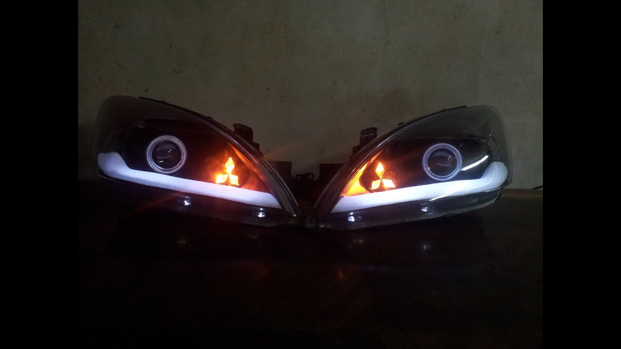 MITSUBISHI LANCER HEADLIGHTS #3