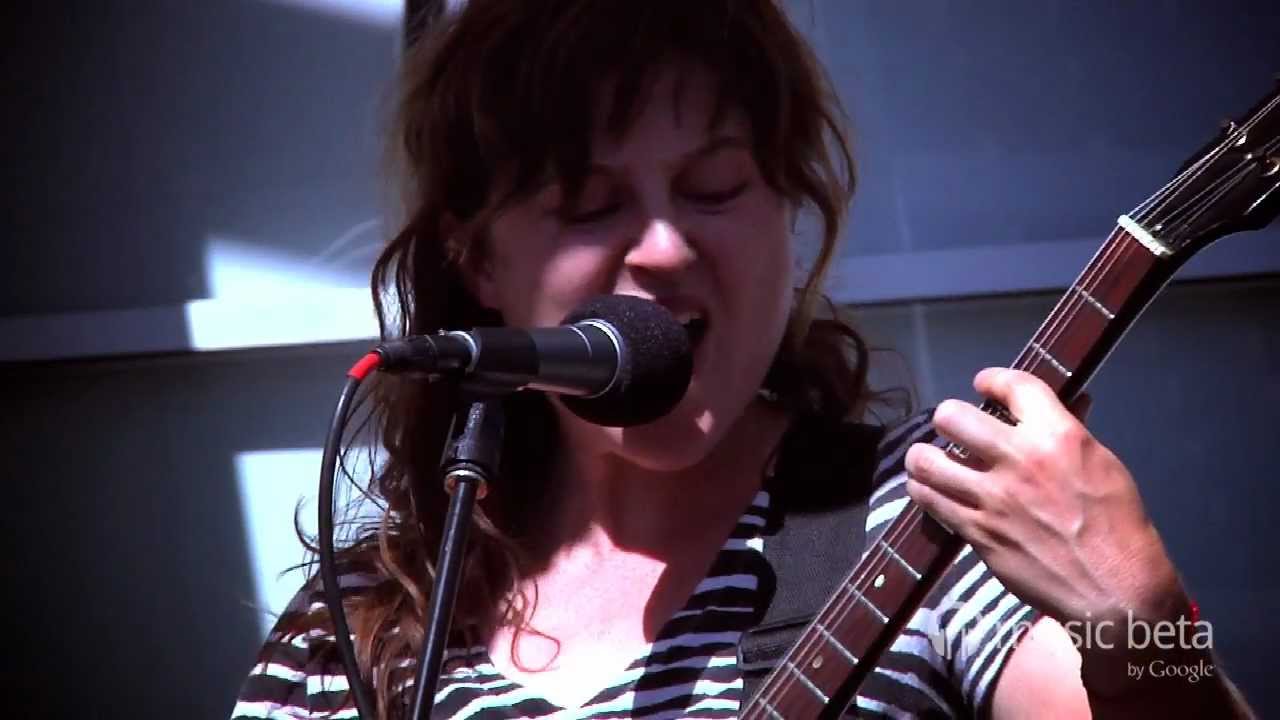 Thao and Mirah: We're Both So Sorry (Live @ Google)