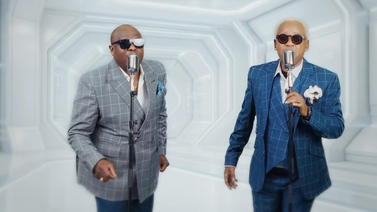 Ardhy Toukou  feat  Papy Bastin- on vient de loin- clip officiel 